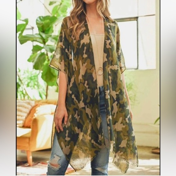Riah Fashion Other - Camouflage‎ Kimono